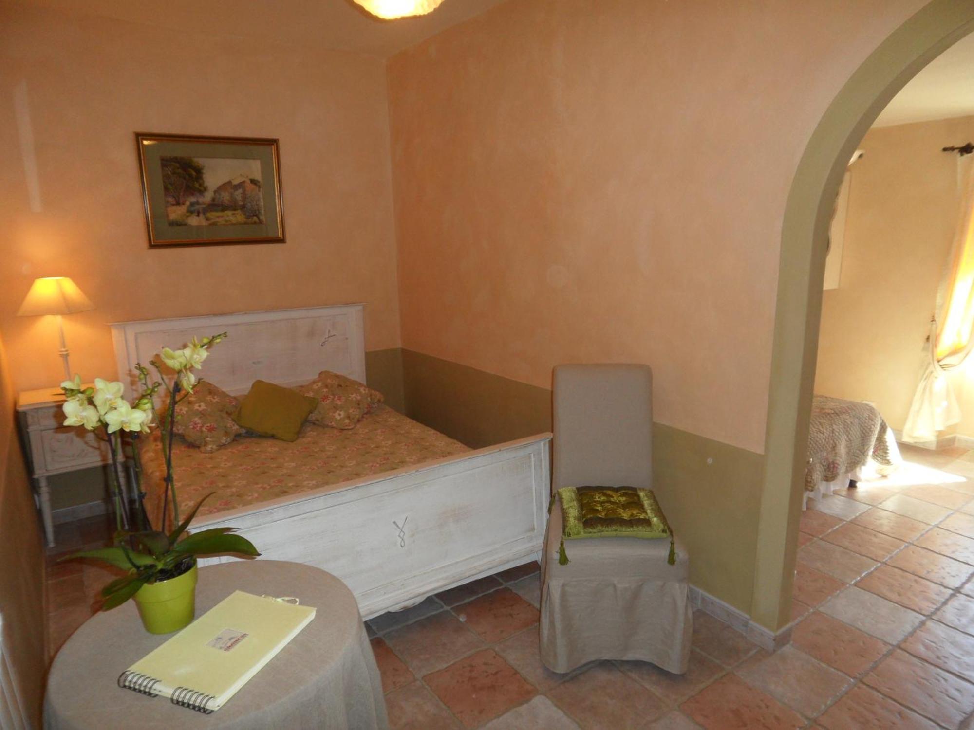 Mas De Foncaudette Bed & Breakfast Lourmarin Phòng bức ảnh